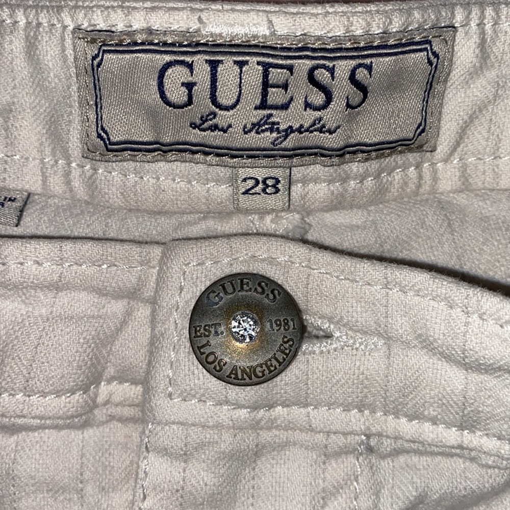 GUESS shorts - Picture 2 of 3